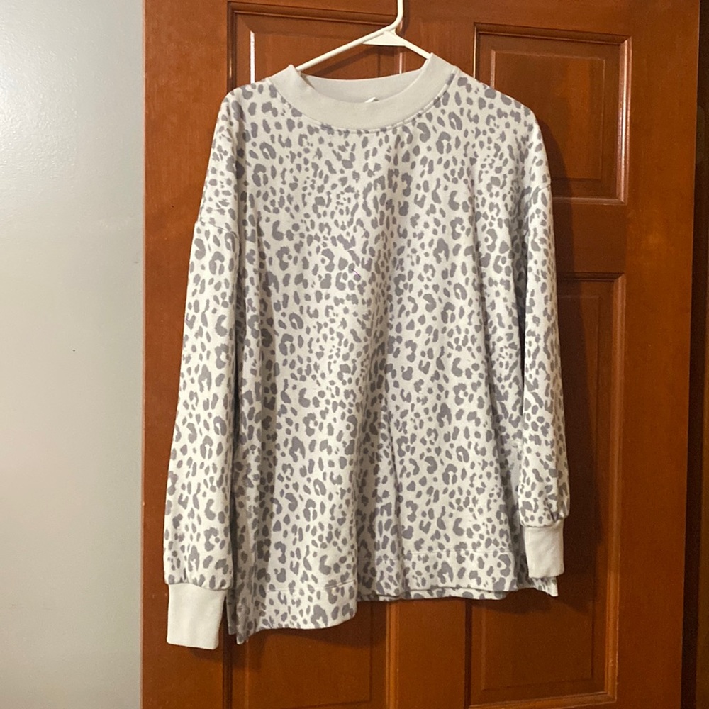 cheetah print crew neck